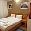 Easy Star Hotel