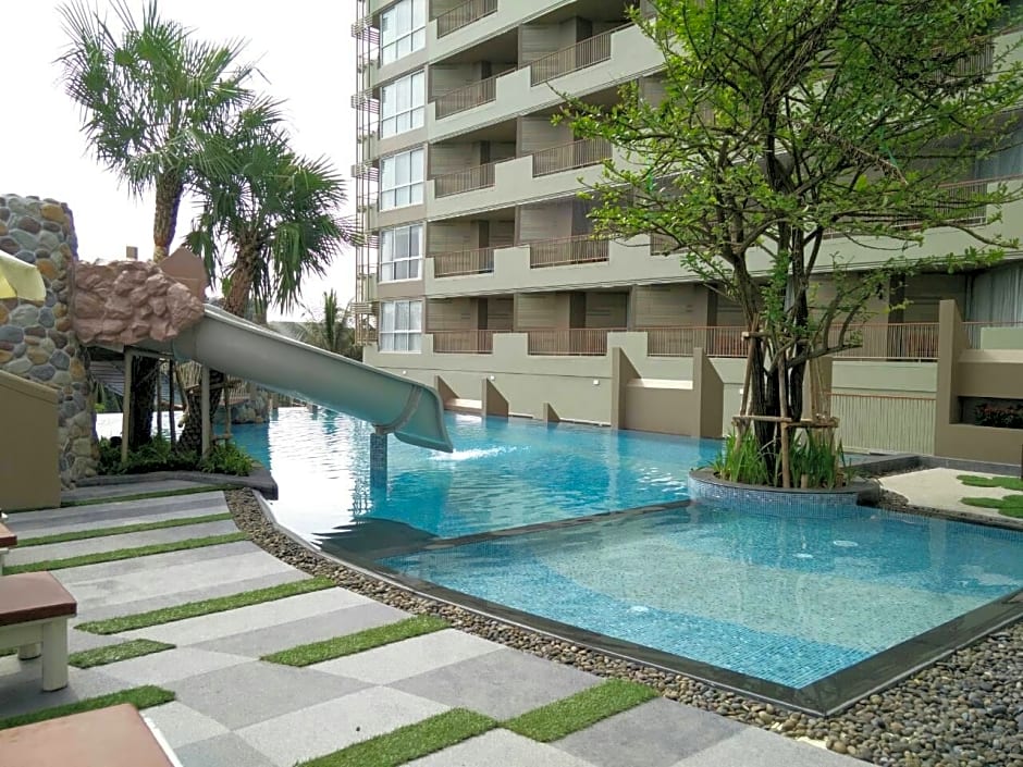 Long Beach Cha-Am Hotel