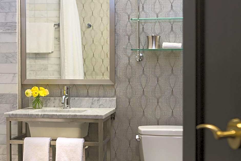 The Allegro Royal Sonesta Hotel Chicago Loop