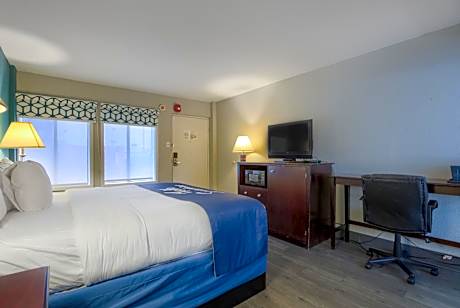 King Room - Mobility Access/Non-Smoking