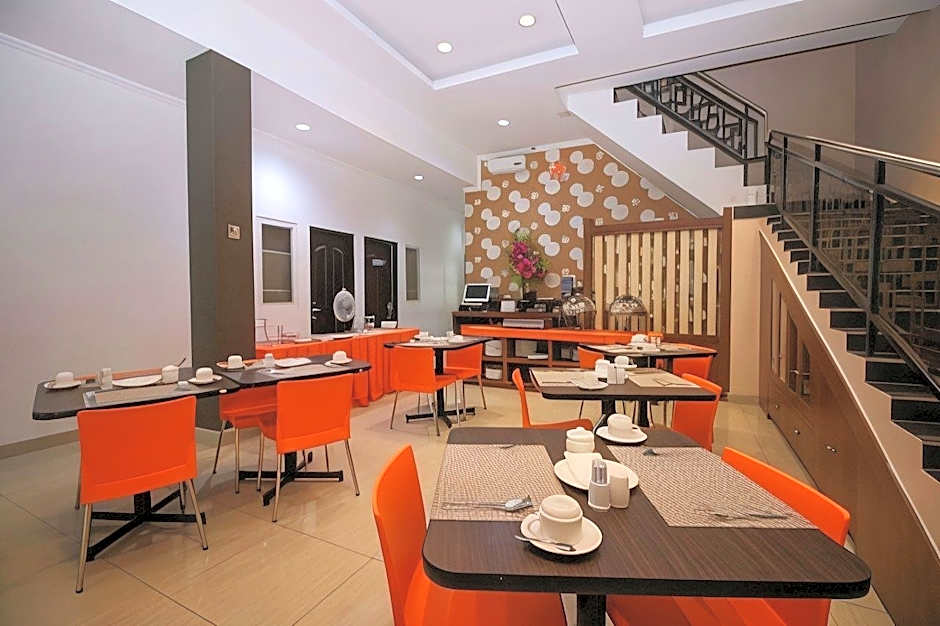 MEL'S INN MANADO