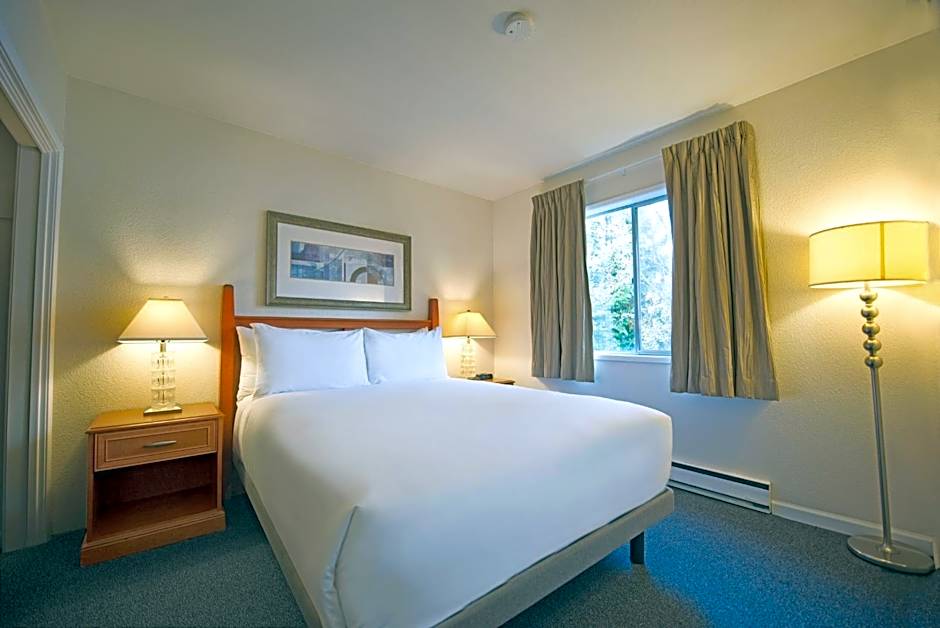 Robin Hood Inn and Suites