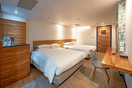 Deluxe Family City View