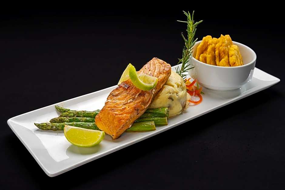 Courtyard by Marriott Panama Metromall