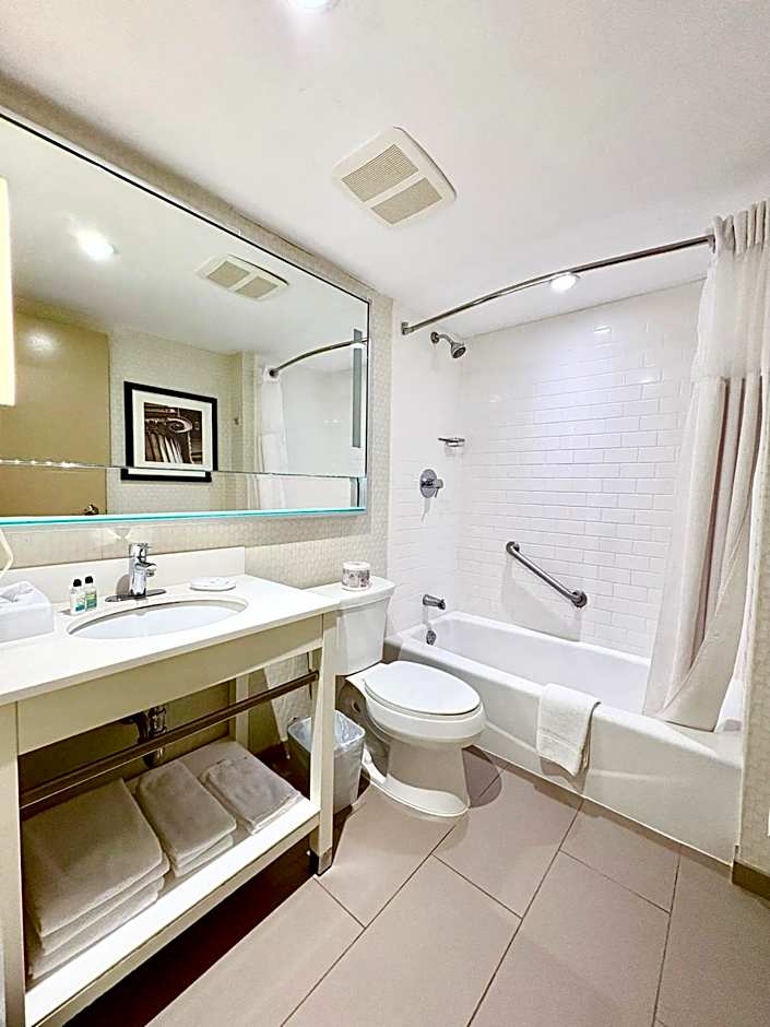 Waterloo Suites Hotel, Trademark Collection by Wyndham