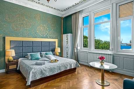 Villa Muenz Luxurious Residence