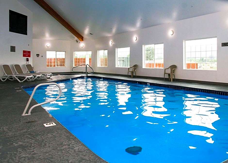 Country Inn & Suites by Radisson, Prineville, OR