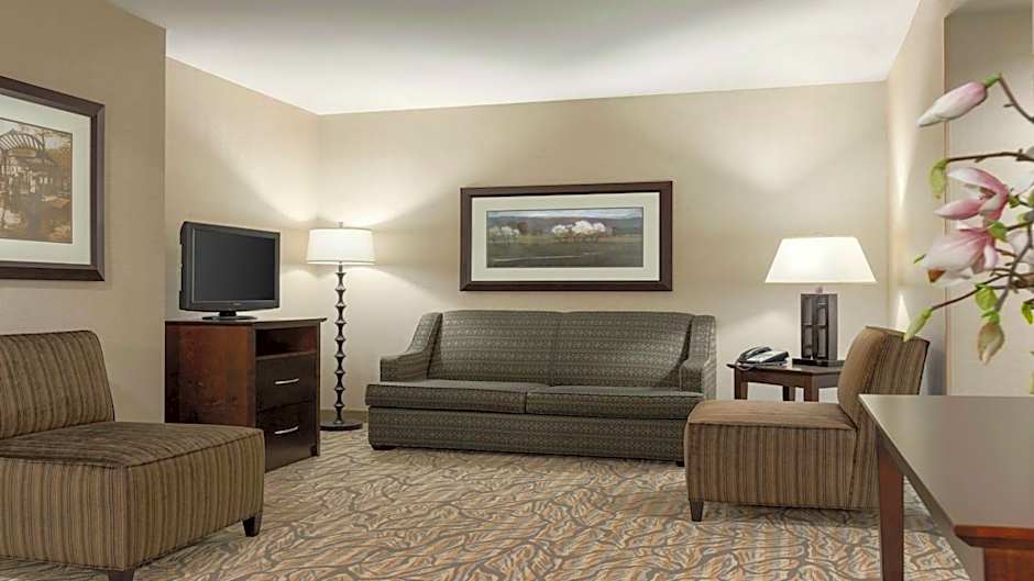 Holiday Inn Hotel & Suites Gateway By IHG