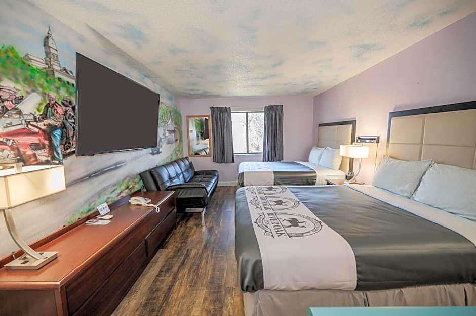 RIVER OAK INN