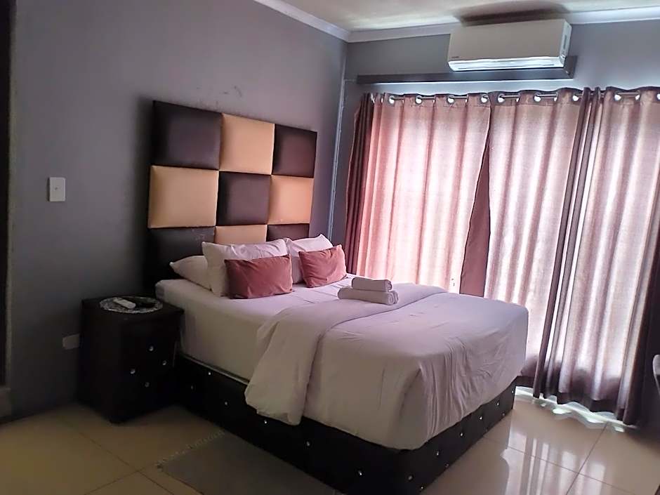 Naldorado Executive Villa