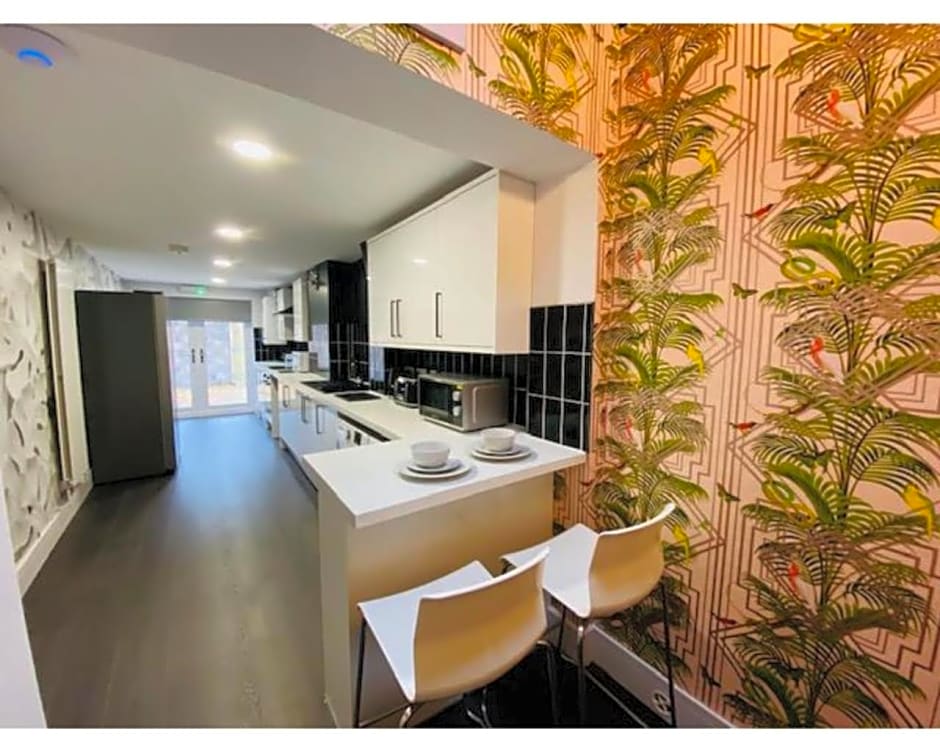 Townhouse PLUS @ Lower Beth Street Stoke