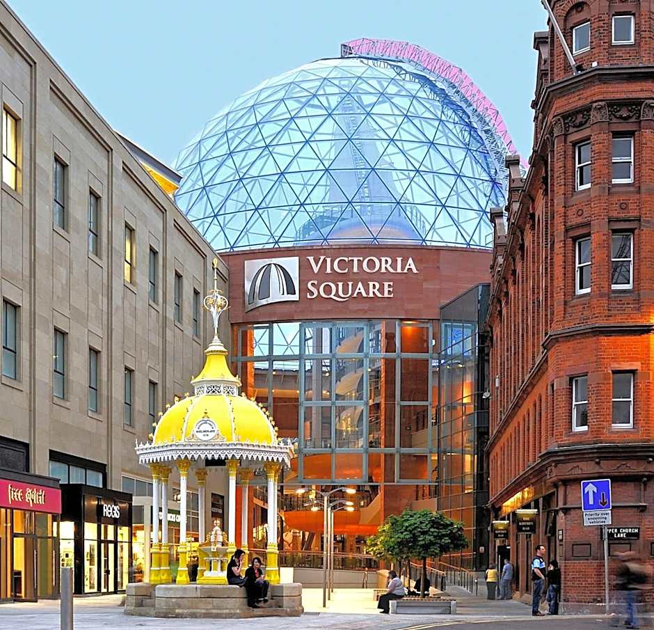 Holiday Inn Express Belfast City Queens Quarter By IHG