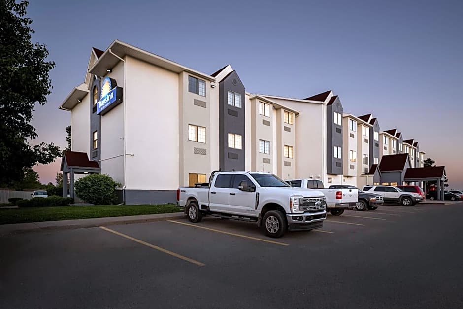 Days Inn by Wyndham near Kansas Speedway