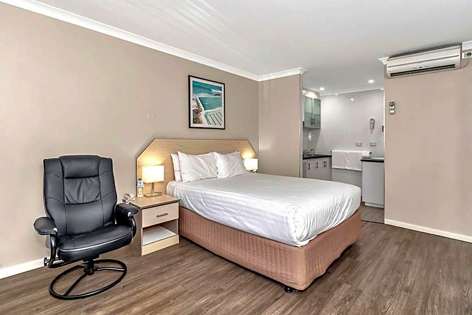 Quality Inn Railway Motel