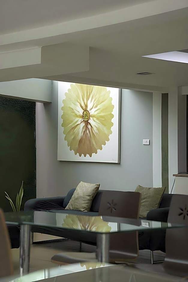 Nantra Sukhumvit 39 Hotel