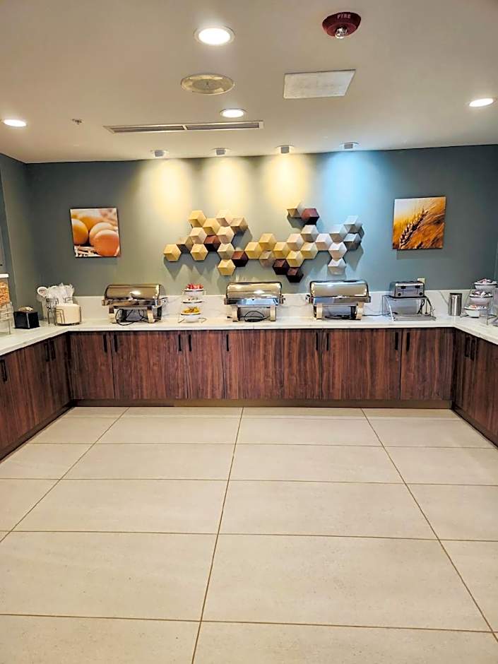 Comfort Suites Cheyenne