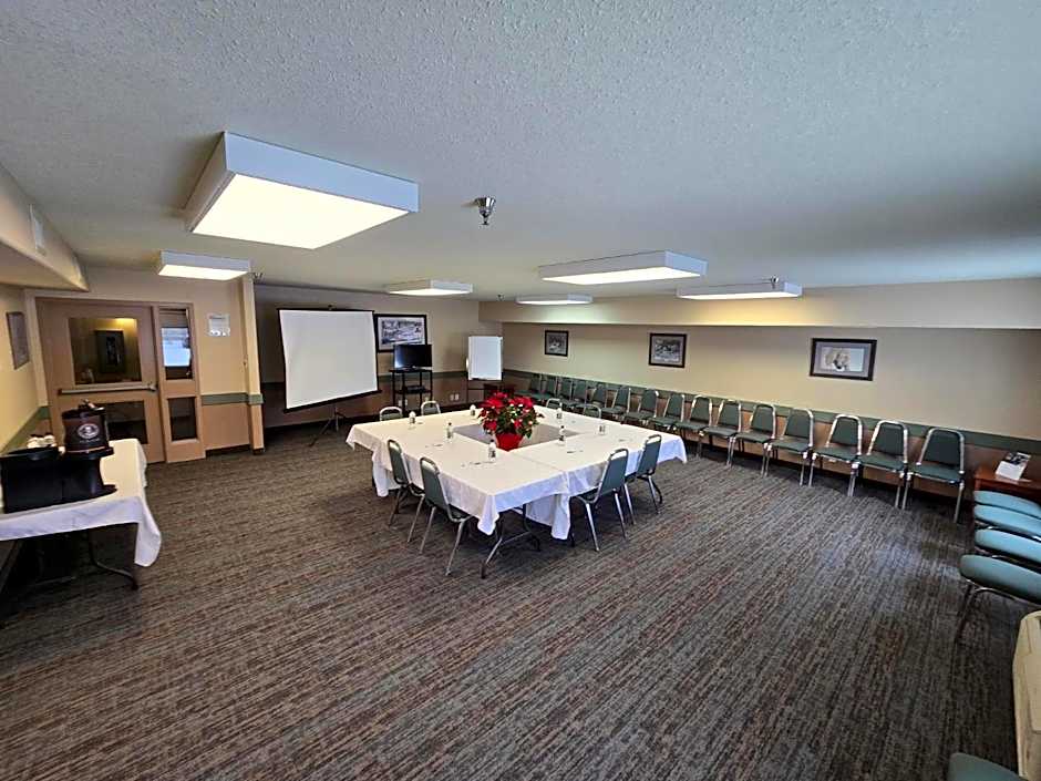 Super 8 by Wyndham Swan River MB