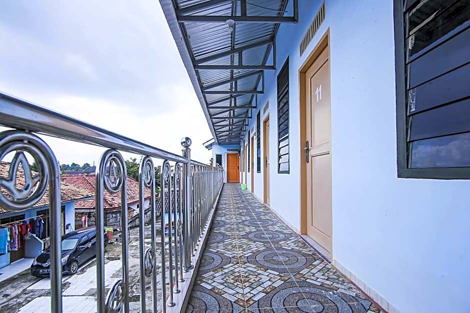 OYO Life 90433 Serasi Kost