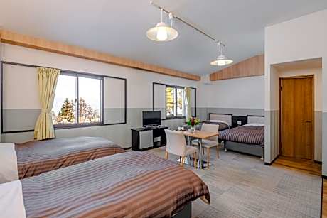 Main Building - 4-Bedroom with Shower