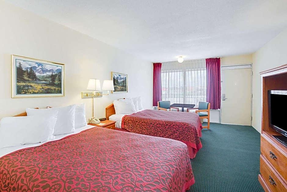 Days Inn by Wyndham Newport