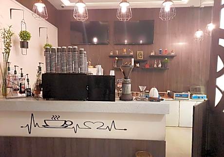 Golden Abha Al Medyaf