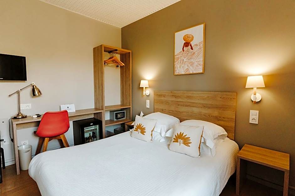 Hôtel Le Petit Castel