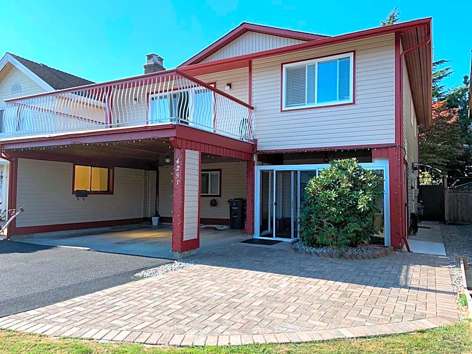 Orchid House near Vancouver YVR Airport