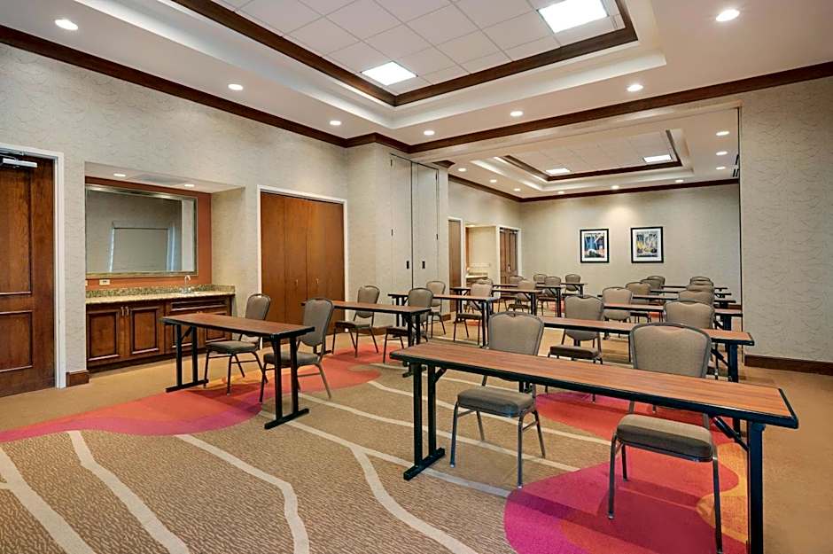 Hilton Garden Inn Chicago/Midway Airport