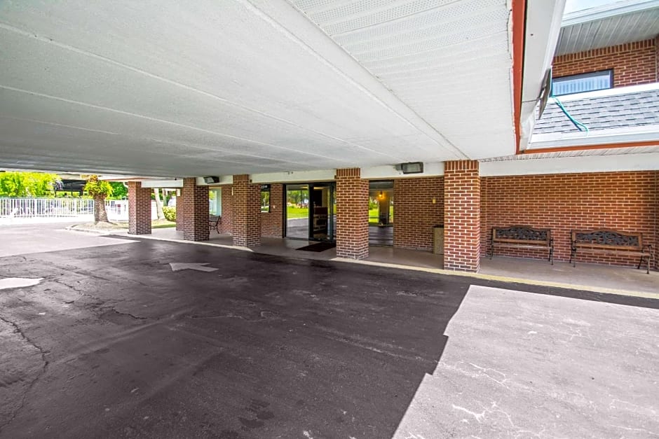 Jax Airport Hotel