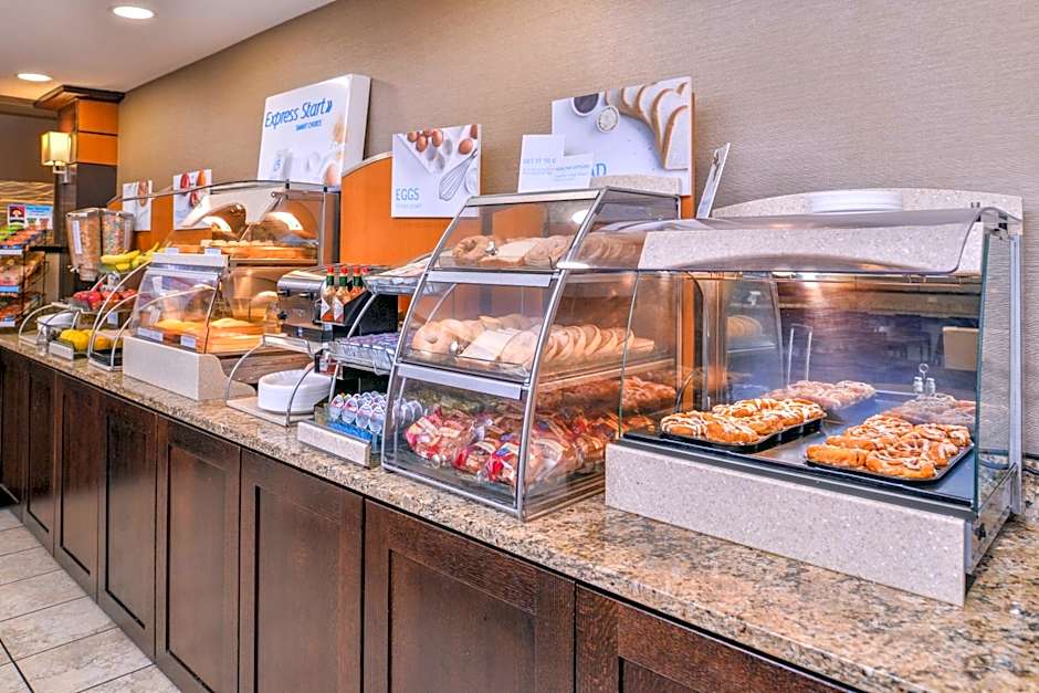 Holiday Inn Express Hotels & Suites Topeka West By IHG