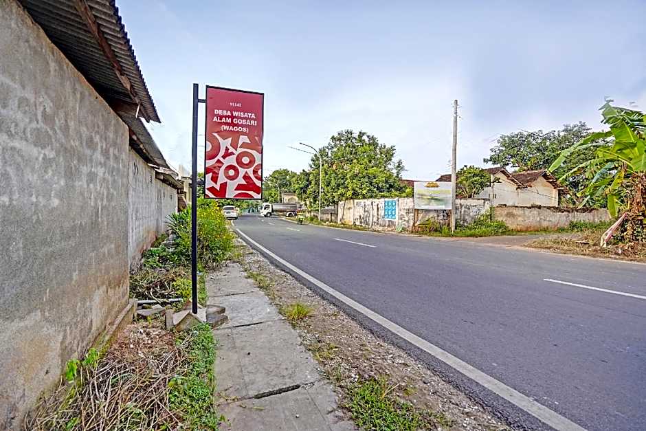 Hotel O Desa Wisata Alam Gosari (wagos)