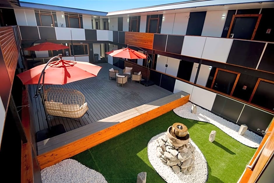 Coast Metro Vancouver Hotel
