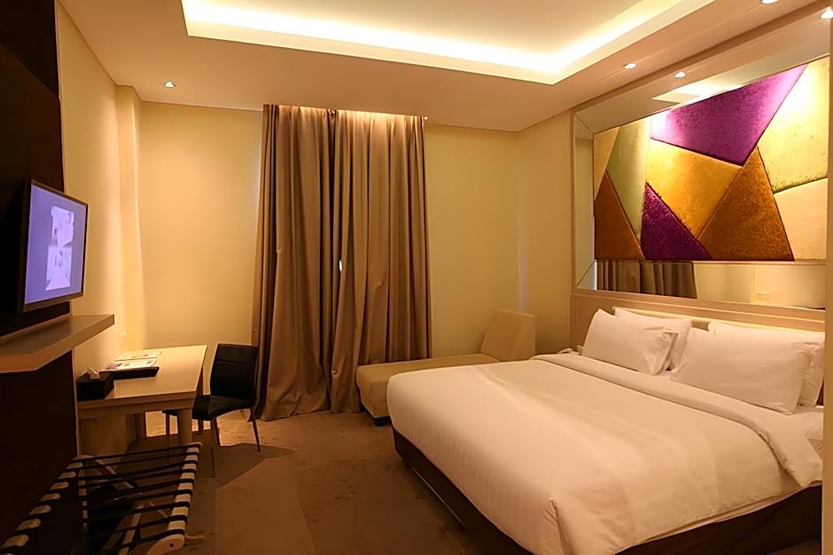 WThree Premier Hotel