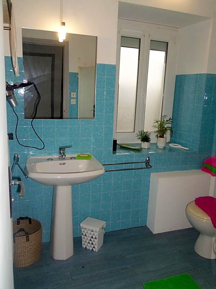 Do Mi Si La Do Ré gîte partagé