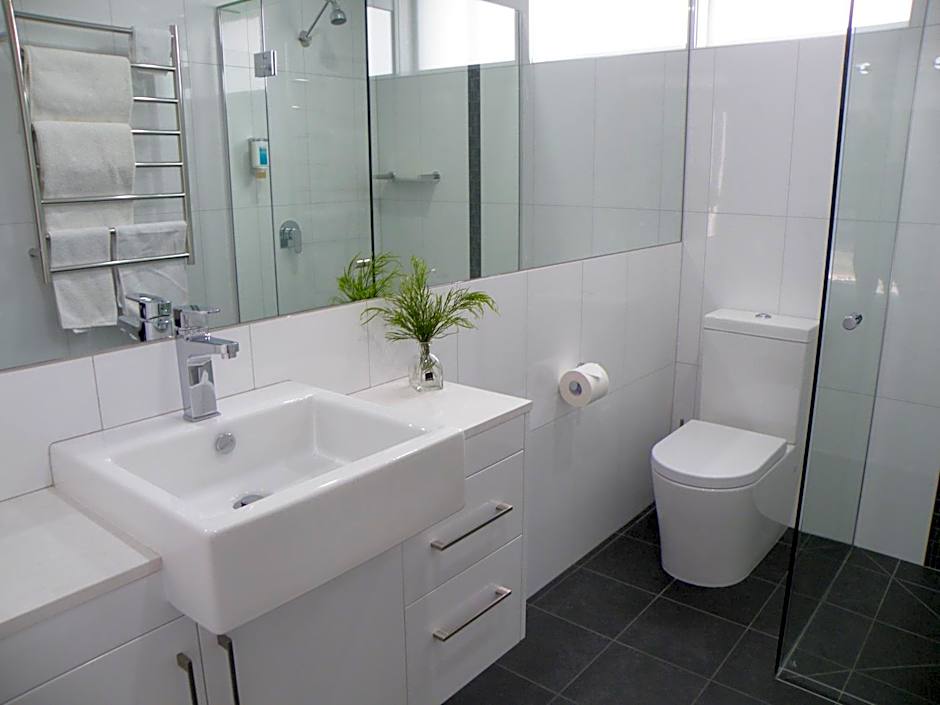 Hamilton Lonsdale Motel