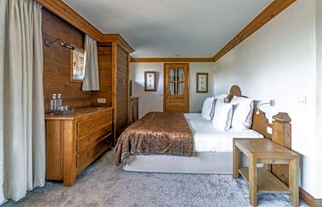 Superior Room with Mountain View