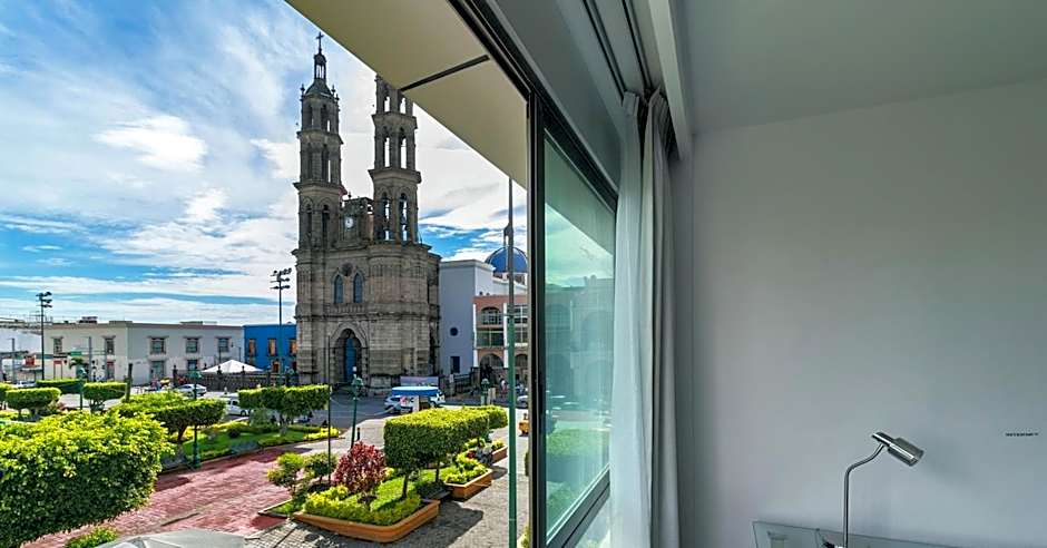 Hotel Fray Junipero Serra