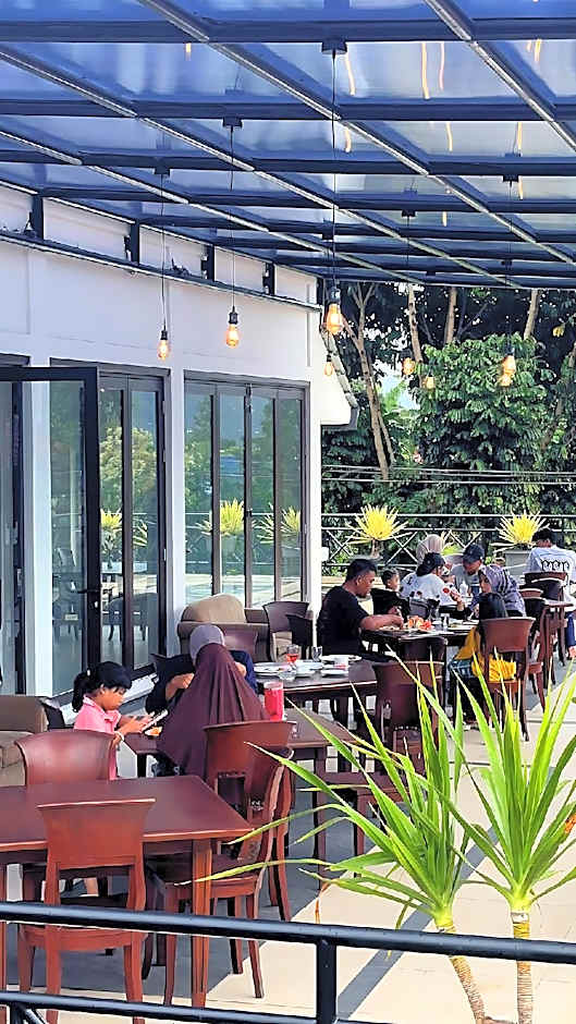 Parama Hotel