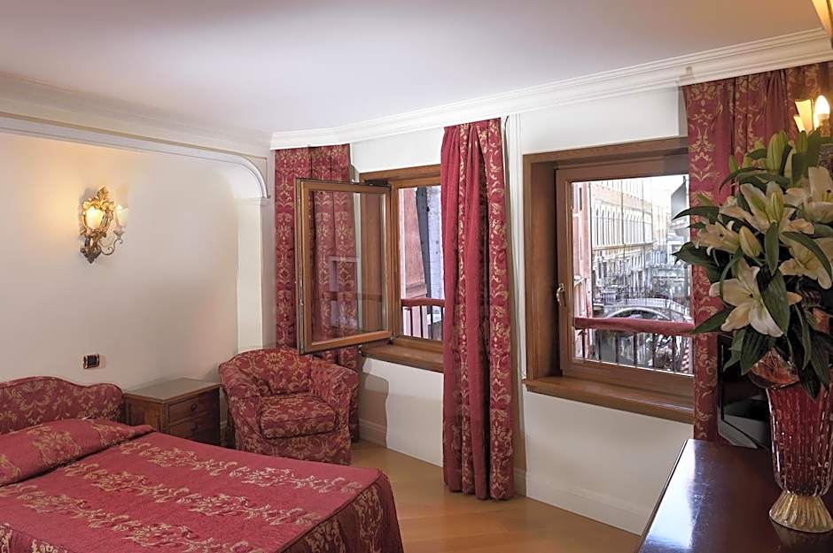All Suites Torre Dell Orologio