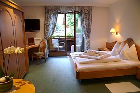 Deluxe Double Room with Balcony