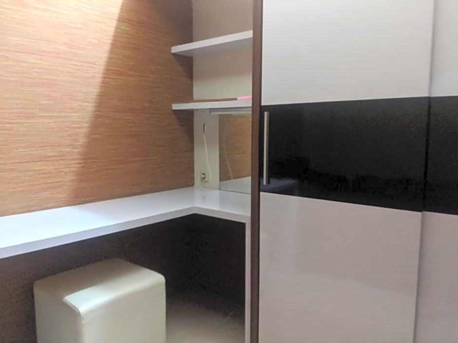 Pinewood Apartment by Vial