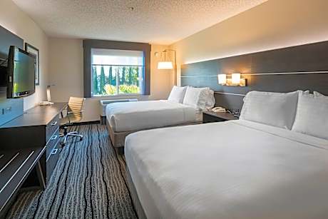 2 Bed Mobility Accessible Roll Shower Non-Smoking