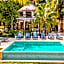Azulea Bacalar Hotel & Spa - Lagoon Front