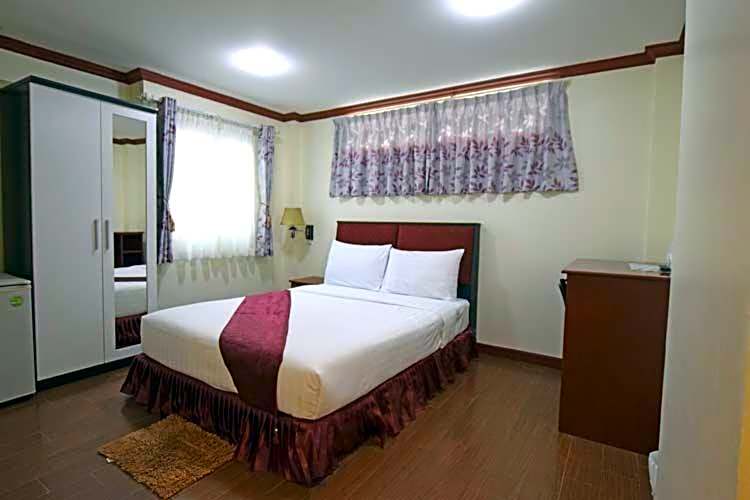 Bluebird Inn Pattaya