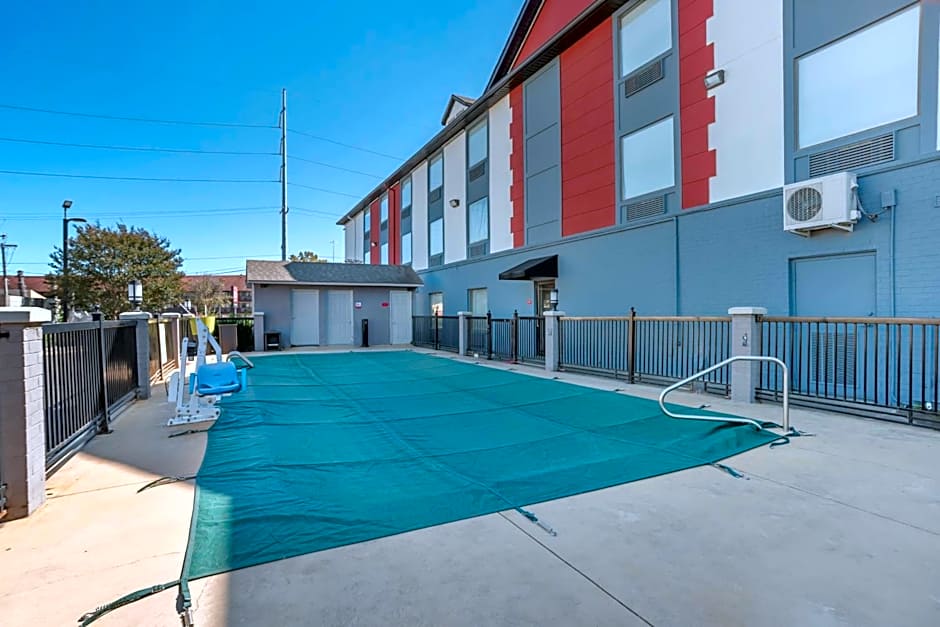 Best Western Plus Jackson Downtown-Coliseum