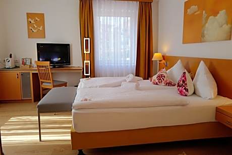 Motel55 - nettes Hotel mit Self Check-In in Villach, Warmbad