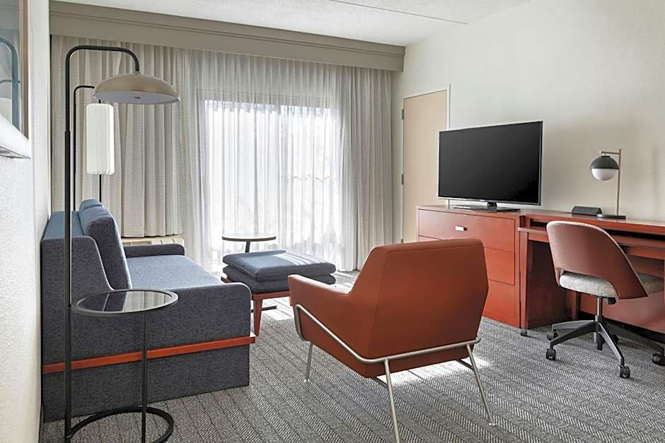 Courtyard by Marriott Boston Norwood/Canton