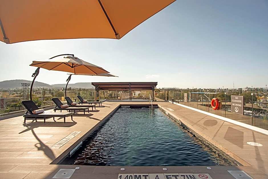 Candlewood Suites Guadalajara Galerias By IHG