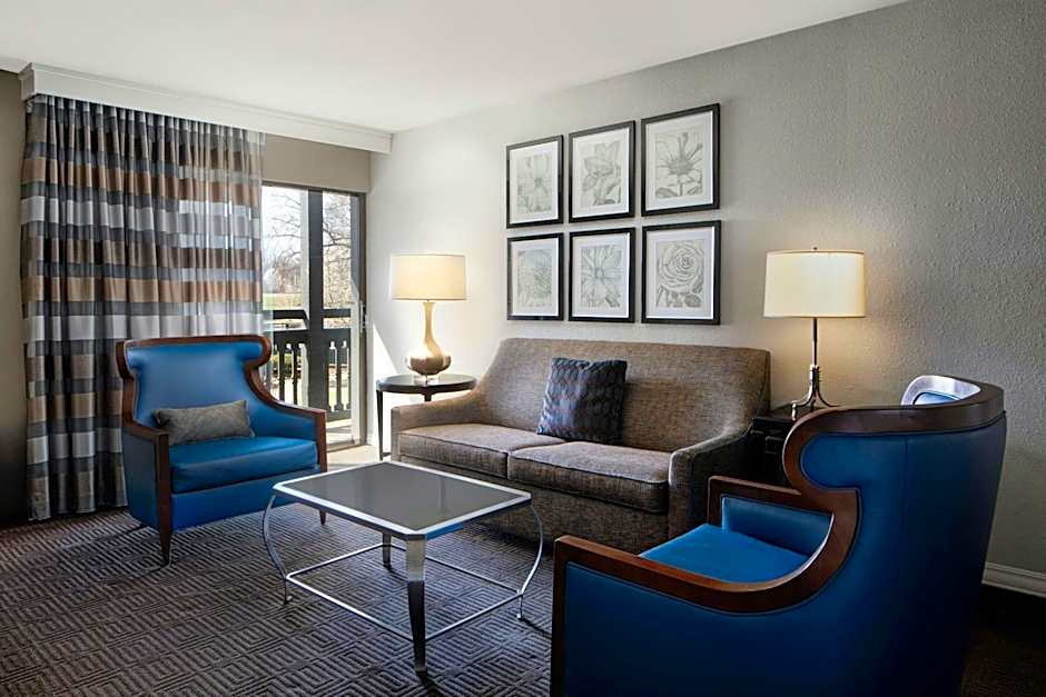 Sheraton Westport Chalet Hotel St. Louis