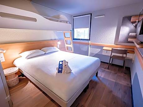 Triple Room with One Double Bed and One Bunk Bed